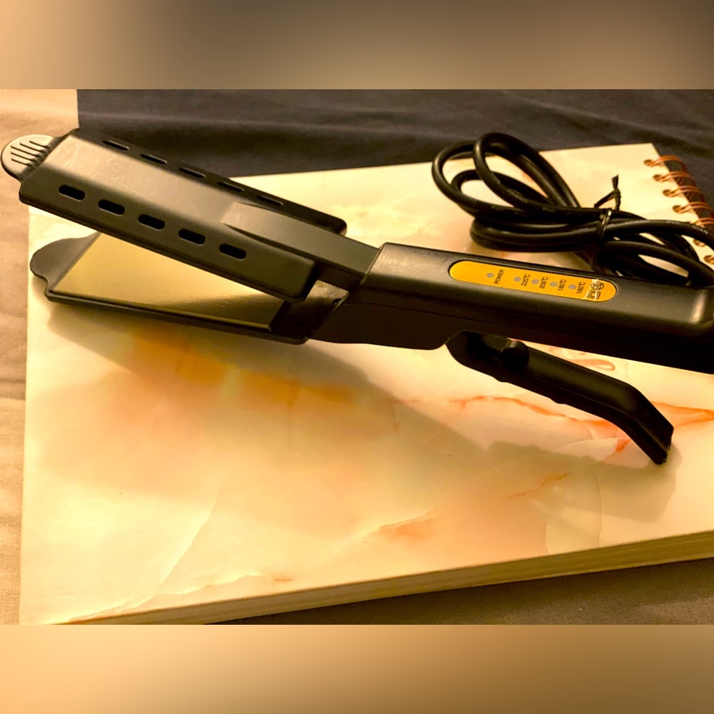 Professional Straightener
